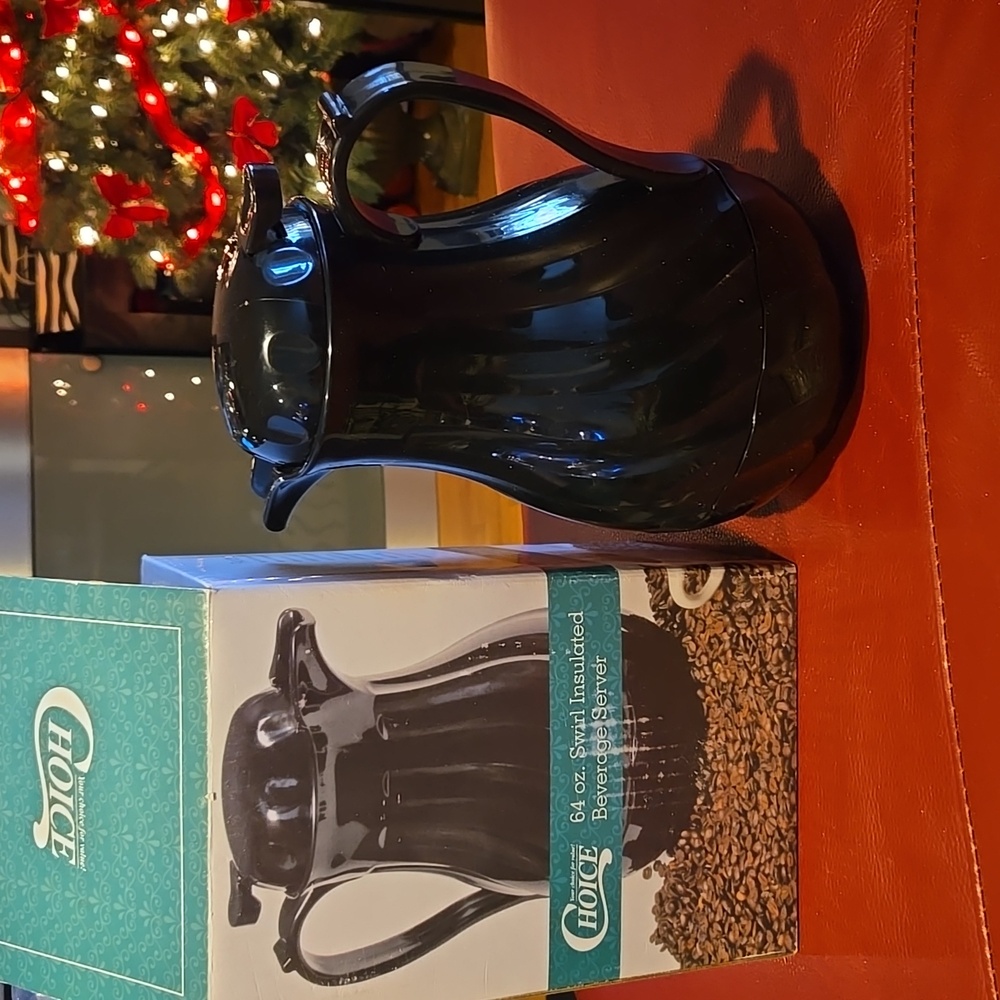 Insulated beverage server